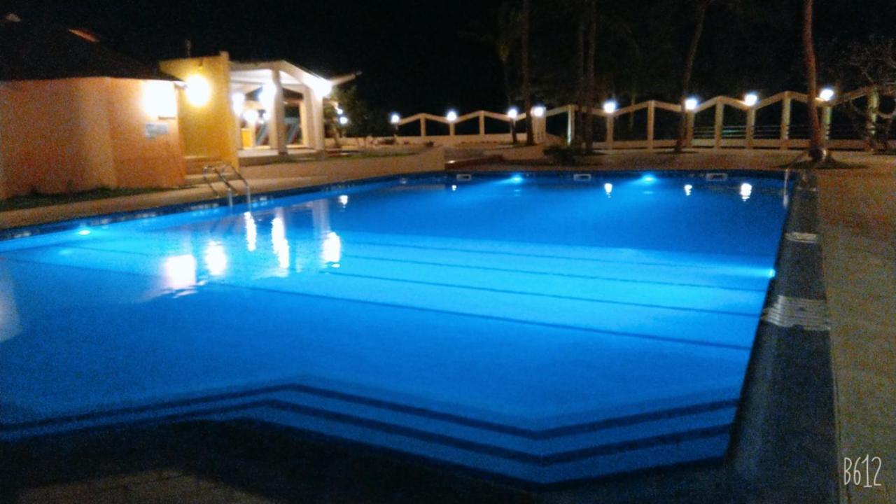 Tropic Garden Hotel Bakau Luaran gambar