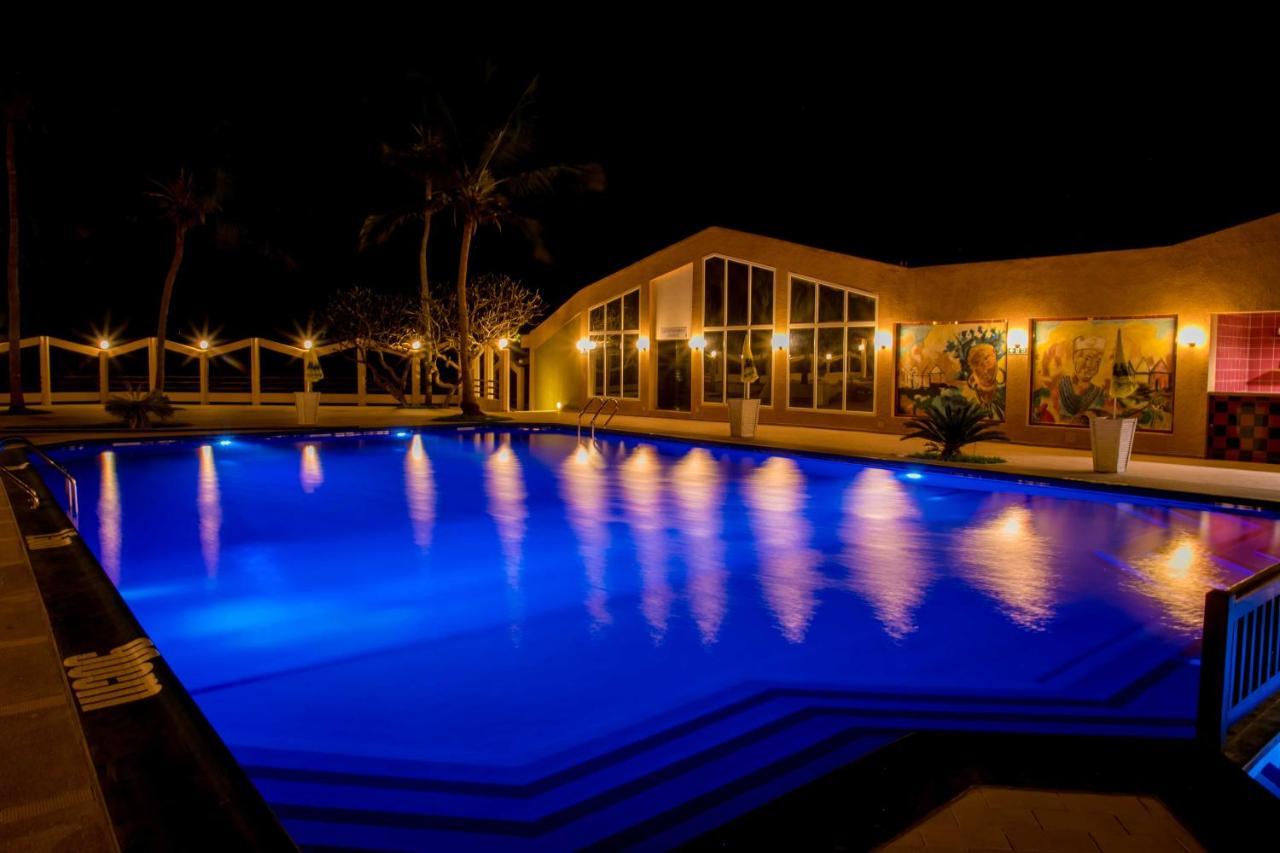 Tropic Garden Hotel Bakau Luaran gambar